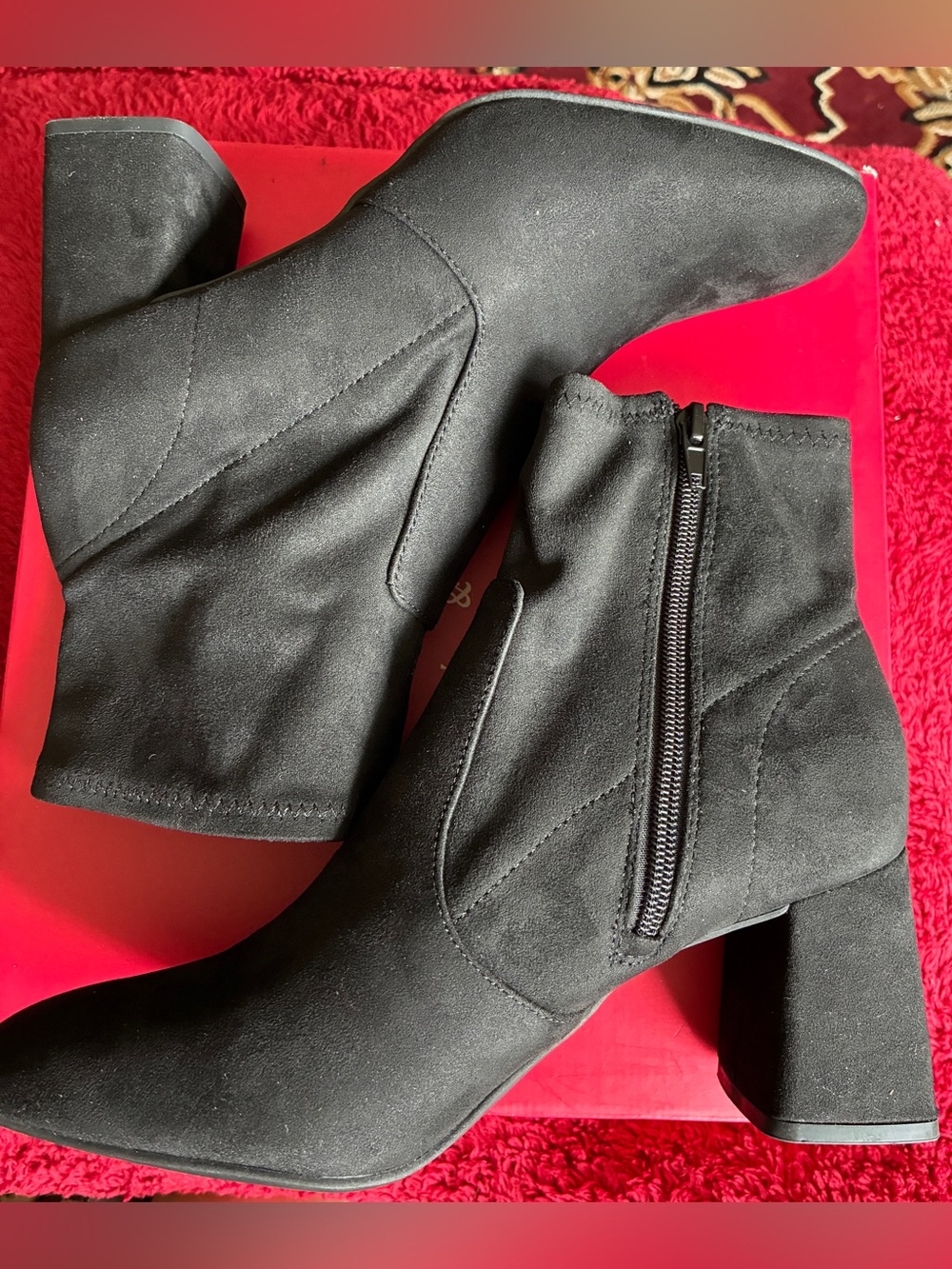 Kelly and Katie short black bootie 8M
